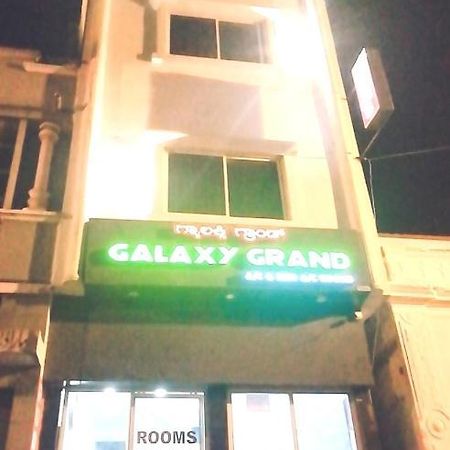 Galaxy Grand Hotel ไมซอร์ ภายนอก รูปภาพ