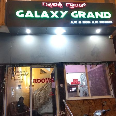 Galaxy Grand Hotel ไมซอร์ ภายนอก รูปภาพ