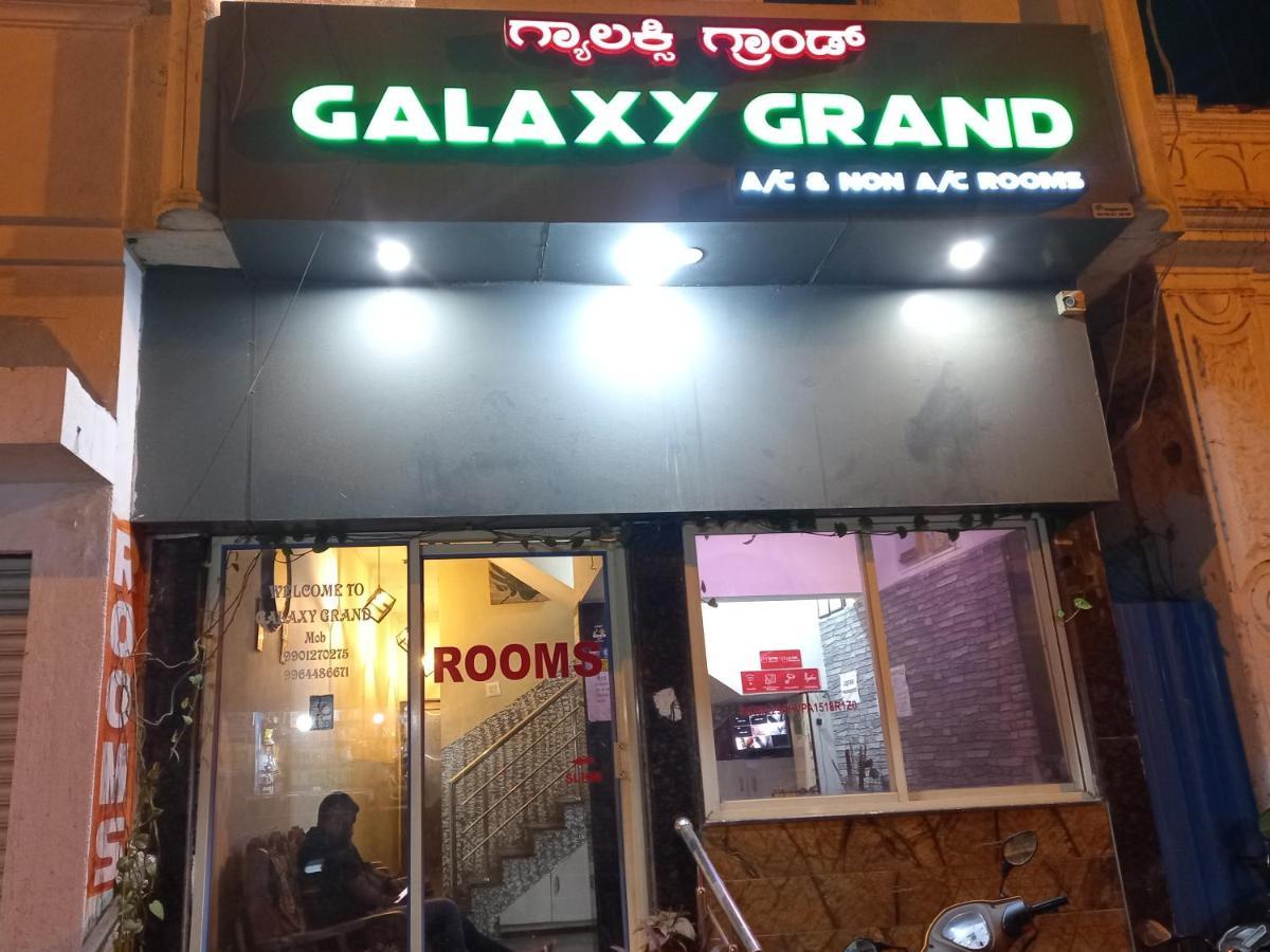 Galaxy Grand Hotel ไมซอร์ ภายนอก รูปภาพ